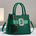 Borsa a mano verde scuro motivo lucertola con fibbia di strass e doppi manici - Verde