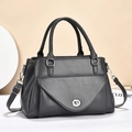Borsa a tracolla grigio scuro a grana con chiusura argento e manici superiori - Verde