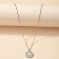Collar con colgante de moneda dios del sol en plata retro y cadena O para mujer - Oro Blanco