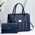 Ensemble sac à main bleu foncé et portefeuille avec surpiqûres colorées et métal doré - Bleu