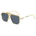 Lunettes de soleil aviateur dorées avec monture géométrique et verres gris, vue de profil - Monture Dorée Verres Gris