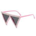 Occhiali da sole triangolari rosa con strass per un look di moda street style audace - Montatura Rosa Strass Bianchi Lenti Grigie