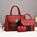 Ensemble de trois sacs à main rouges en cuir croco avec fermoir pivotant camélia élégant - Rouge