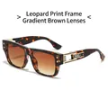 Gafas de sol cuadradas retro, montura de carey, lentes degradadas y detalles dorados - Marco de Leopardo Lentes Degradadas Té