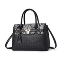 Elegante borsa nera a motivo coccodrillo con patta in serpente grigio e lucchetto oro - Patchwork Serpente Bianco e Nero