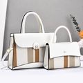 Set due pezzi borsa tote grande in pelle bianca con tessuto a righe e dettagli dorati - Bianco