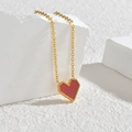 Collier minimaliste en chaîne dorée avec pendentif cœur émaillé rouge et perles - Collier Cœur Rouge