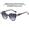 Gafas de sol retro con montura de flores blancas y lentes de color gris degradado - Montura de Flores Blancas Lentes Grises Degradado