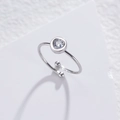 Anello aperto in argento minimalista con zircone a forma di cuore e design regolabile - Aperto Regolabile / Color Acciaio