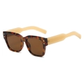 Retro square tortoiseshell sunglasses with cream temples and silver rivet details - Leopard Frame Tea Lens Beige Temples