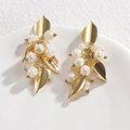 French vintage earrings with golden leaf design and white rose imitation pearls - French Vintage Rose Leaf (E640)