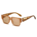 Retro oversized square sunglasses in amber brown with chic golden temple accents - Regular / Jelly Tea Frame Tea Lens