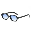 Gafas de sol ovaladas negras con lentes de color azul degradado y detalles de plata - Montura Negra Lentes Degradadas Azules