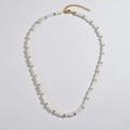 Collana a perle stile bambù con tubi bianchi e sfere dorate metalliche per donna - Collana in Bambù con Perle Dense - Stile B (N2010-B)