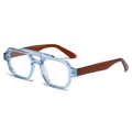 Moderne Doppelsteg-Pilotenbrille mit hellblauem Rahmen und braunen, transparenten Bügeln - Blauer Rahmen mit braunen Bügeln