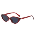 Gafas de sol ojo de gato rojas traslúcidas con lentes oscuros y protección UV estilo retro - Régulier / Montura Roja Lente Gris