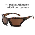 Sporty cat-eye sunglasses with tortoiseshell leopard frames and brown tinted lenses - Leopard Frame / Tea Lens