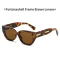Retro cat-eye sunglasses with tortoise frame and tea lenses with golden temple details - Tortoiseshell Frame Tea Lens