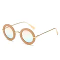 Gafas de sol ovaladas retro con montura beige arena y lentes degradados - Montura Beige Mate Lente Rosa Azul