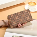 Lange Kork-Geldbörse mit Mandala-Muster, Reißverschluss und praktischer Handschlaufe - Stil 2 Mandala-Muster