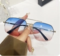 Golden metal pilot sunglasses with blue and pink gradient lenses and double bridge - Regular / Gold Frame Gradient Blue Pink Lens