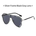 Lunettes de soleil bouclier modernes avec monture en métal argenté et verres gris - Monture Argentée Verres Gris Noir