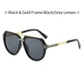 Fashionable pilot sunglasses with black and gold frame and black grey lenses - Regular / Black Gold Frame Black Grey Lens