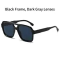 Gafas de sol cuadradas clásicas con montura negra y lentes grises oscuras - Montura Negra Lentes Gris Negro