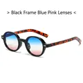 Retro-Runde schwarze Sonnenbrille mit blau-rosa Farbverlauf und Schildpatt-Bügeln - Schwarzer Rahmen / Blau-Rosa Gläser