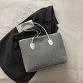Grijze shopper met luipaardprint, zilveren handvatten en witte Fashion-tekst opdruk - Zilver