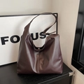 Bolso tote extragrande de cuero PU marrón oscuro con silueta estilo Hobo minimalista - Marrón