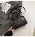 Bolso Boston clásico de cuero negro con herrajes dorados y correa ajustable de estilo retro - Negro
