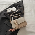 Schicke aprikosenfarbene PU-Umhängetasche mit Glitzer-Einsätzen und Schnallen-Detail - Khaki