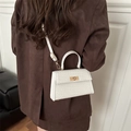 Weiße Mini-Kelly-Tasche mit Krokodilmuster, Gold-Hardware und Schultergurt - Weiß