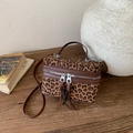 Mini borsa a secchiello vintage leopardata con finiture in pelle e tracolla rimovibile - Marrone