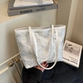 Bolso tote de cuadros gris claro con bordado vintage y asas de cuero blanco - Blanco Roto