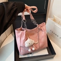 Borsa tote rosa trapuntata con manico a catena e ciondolo in set confezione regalo - Rosa Senza Pendente