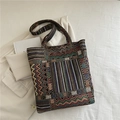 Borsa tote etnica bohémien con ricami colorati e motivi geometrici tessuti per donna - Colorato