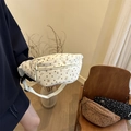 Marsupio in velluto a coste beige con stampe di farfalle e cuori e cinturino bianco - Bianco