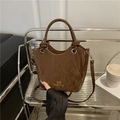 Sac seau en cuir plissé marron foncé avec poignées et bandoulière réglable - Marron