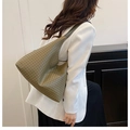 Olivgrüne gewebte Hobo-Tasche mit großem Fassungsvermögen für herbstliche Mode - Grün