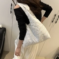 Sac fourre-tout en toile beige avec fleurs jaunes et détails de broderie - Fleur