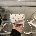 Bolso bandolera blanco con estampado de cerezas y hebilla dorada para mujer - Minibolso blanco con estampado de cerezas