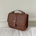 Umhängetasche in Terrakotta aus gewebtem Stoff und glattem Leder-Patchwork-Design - Braun