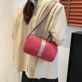 Vintage rode cilindrische crossbodytas met bohemien geweven riem en litchi lederen textuur - Rood