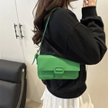 Minimalist bright green baguette shoulder bag in pebbled leather with adjustable strap - Green
