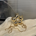 Gouden ster-vormige avondtas met parel detail en lange metalen ketting - Vijfpuntige Ster / Goud