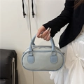 Sac bandoulière bleu clair en cuir motif litchi avec des ferrures argentées - Bleu (Sans Pendentif)