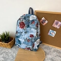 Zaino per studenti con texture denim blu e stampe floreali di rose rosse realistiche - Stile Stampa Floreale Rosa Rossa