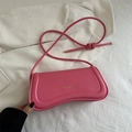 Elegante borsa a tracolla in pelle rosa a forma di mezzaluna per donna con logo oro - Rosa
